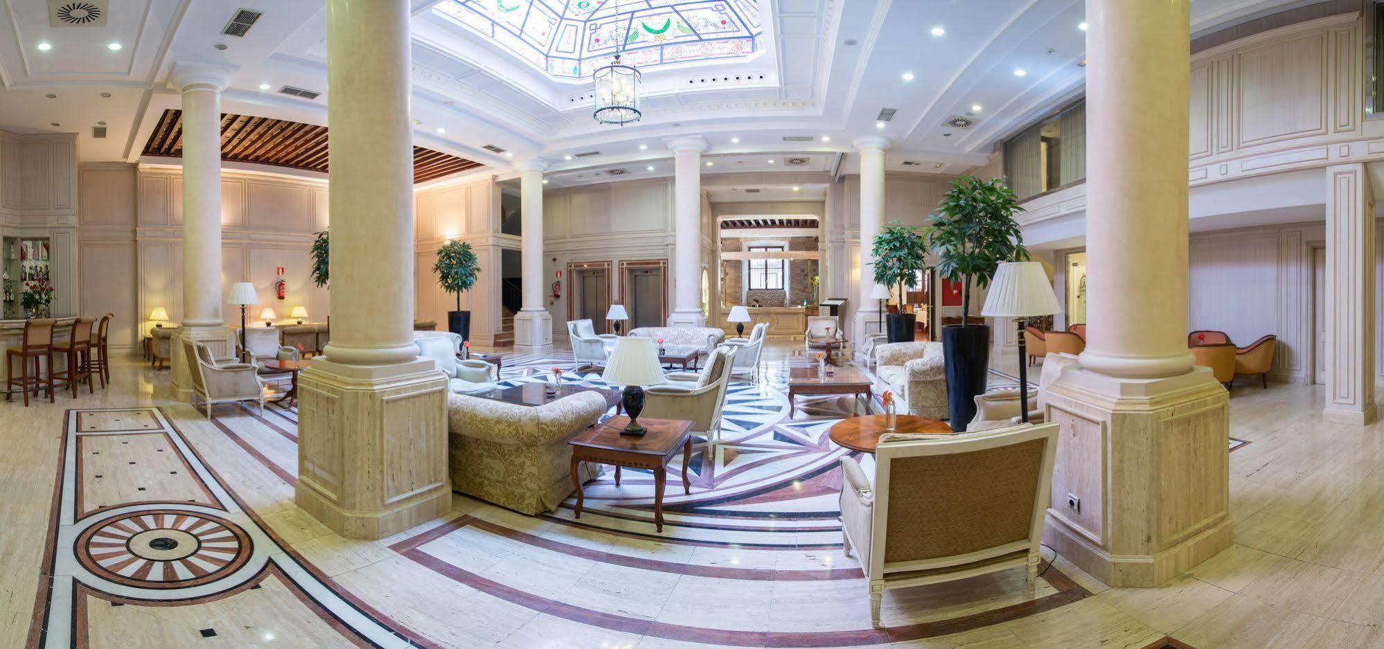 Готель Eugenia De Montijo, Autograph Collection Толедо Екстер'єр фото Lobby