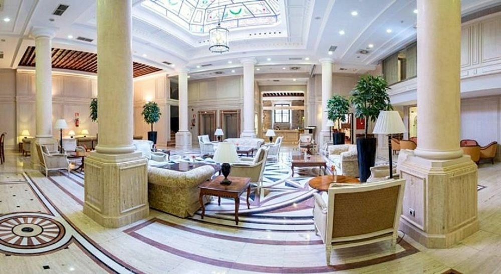 Готель Eugenia De Montijo, Autograph Collection Толедо Екстер'єр фото Lobby